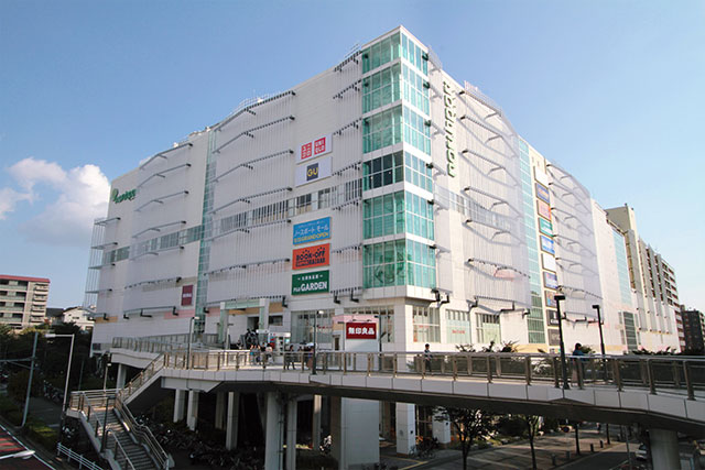 フォレストパーク四季彩の丘D棟 ショッピング施設