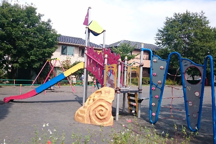 ユーロハイツ仲町台 公園