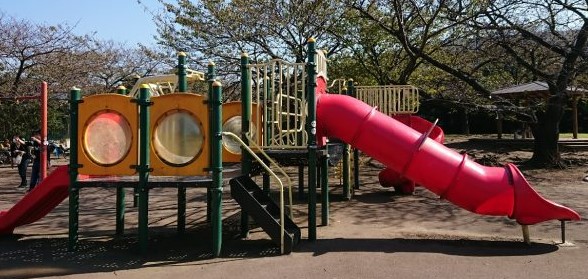 アデニウム川崎桜川公園 公園