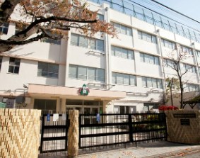 ラ・フォルム目黒原町 小学校