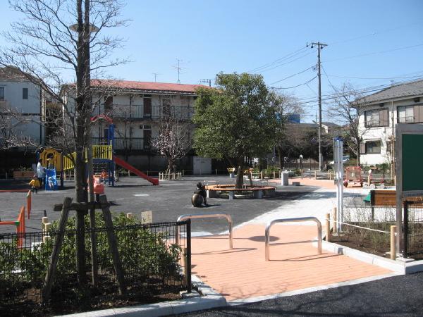 秀和等々力レジデンス 公園