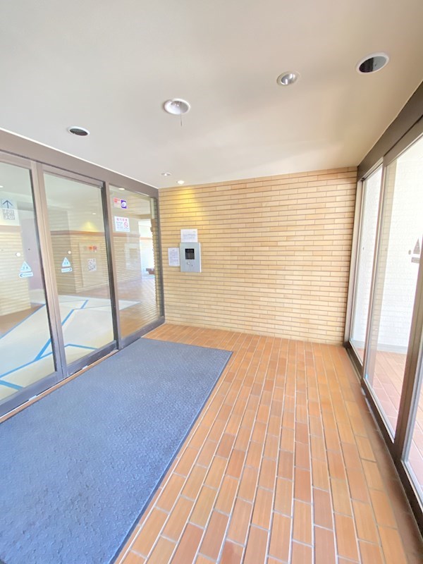 パークシティ新川崎・東一番街Ｊ棟 共用部写真（エントランス）