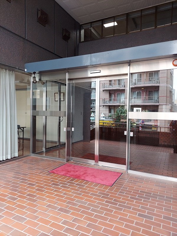 東建ニューハイツ西新宿 共用部写真（エントランス）