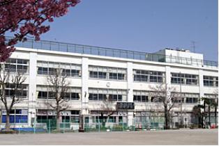 ファミーユ八幡山 小学校