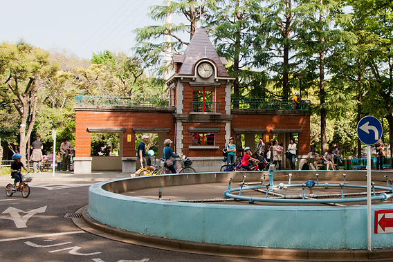ライオンズガーデン浜田山 公園