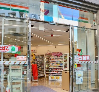 グラーサ銀座イースト コンビニ