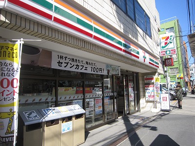 シャンボール原宿 コンビニ