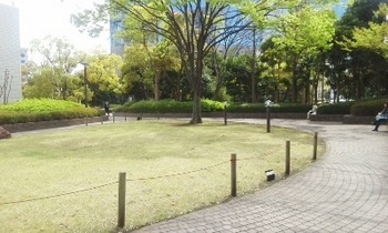 ローレルタワールネ浜松町 公園