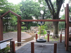 コープ野村祐天寺 公園