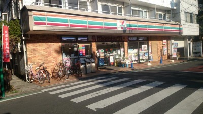 コープ野村祐天寺 コンビニ