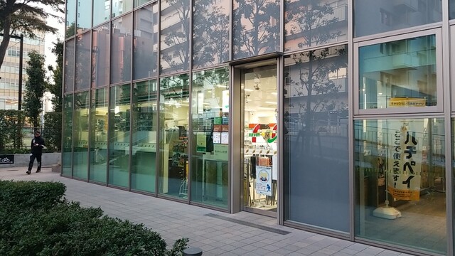 パークコート渋谷ザ・タワー コンビニ