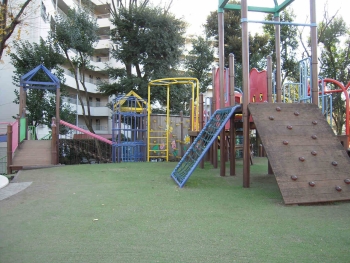 パーク・コート落合台 公園