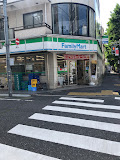 アトラス中野南台 コンビニ