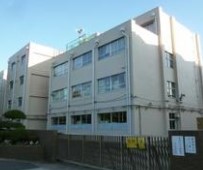 成城ハイム　１号棟 中学校