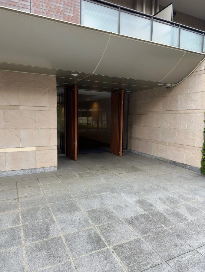 ヴェーゼント駒場公園 共用部写真（エントランス）