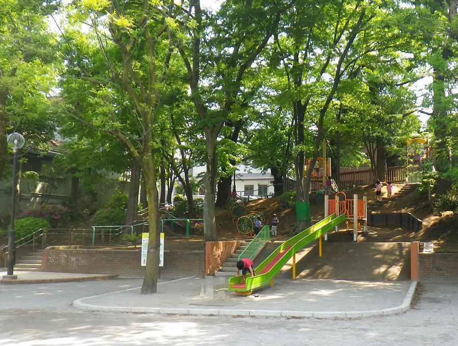 フェルテシモ祐天寺 公園