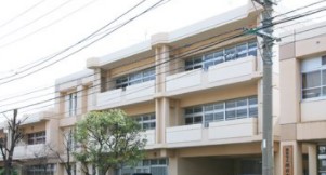 ルイシャトレ鶴見ウエストコート 中学校