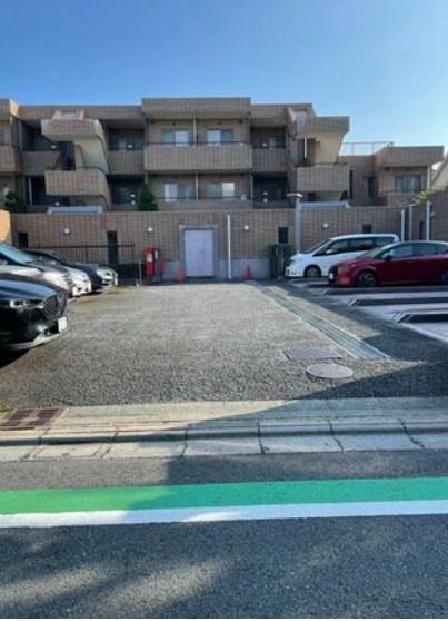 浜田山イーストガーデン 共用部写真（駐車場）