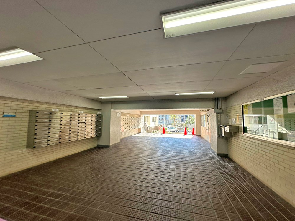 高田馬場住宅 共用部写真（エントランス）