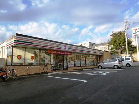 サンヴェール世田谷経堂 コンビニ
