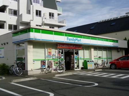 サンヴェール世田谷経堂 コンビニ