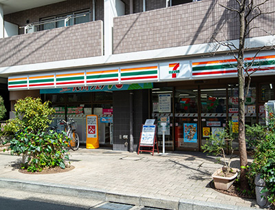 レグノ・フィーゴ駒場東大前 コンビニ
