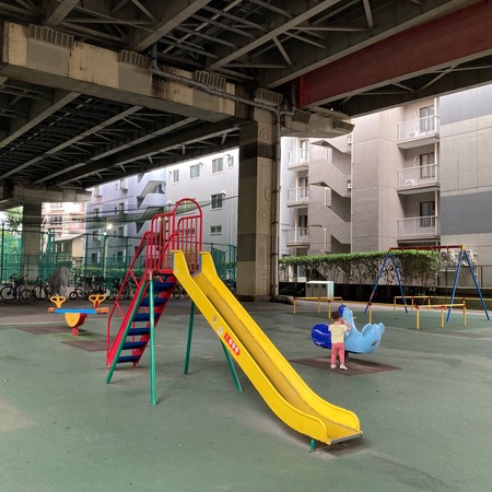 日本橋アムフラット 公園