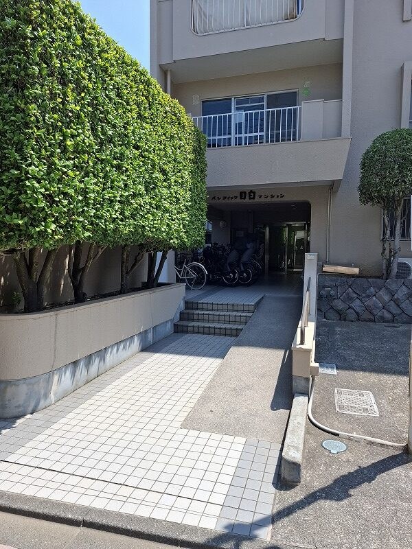 パシフィック目白マンション 共用部写真（エントランス）