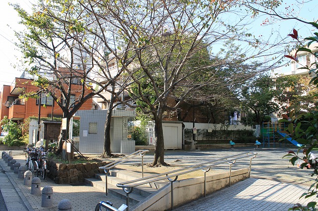 藤和シティホームズ西早稲田 公園