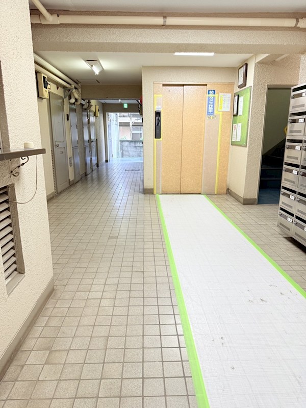 中野公園ハイツ 共用部写真（エントランス）