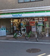 カーサフェリス武蔵小山Ⅱ コンビニ