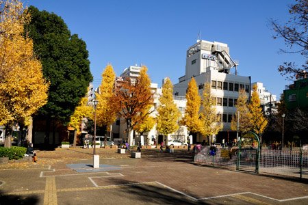 ライオンズマンション浅草駅前 公園