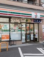 ロイヤルパレス東中野 コンビニ
