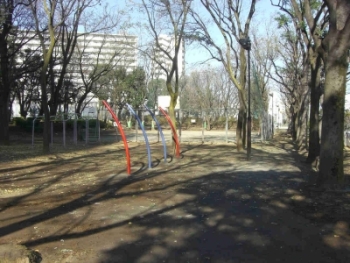 西戸山タワーホウムズサウスタワー 公園