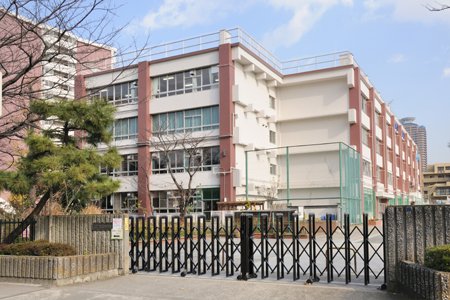 ブランズ東雲 小学校