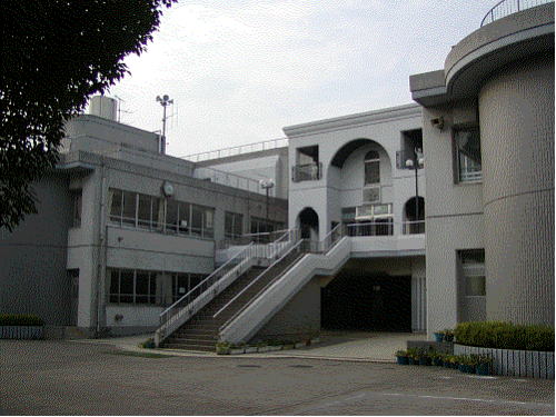 グランシティユーロパレス新川崎 小学校
