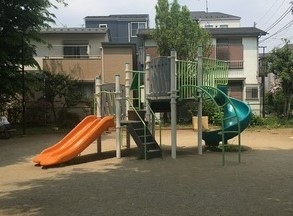 アトラス杉並方南町 公園