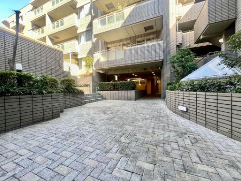プレスティージュ目黒東山 共用部写真（エントランス）