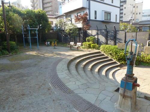 ＴＯＫＹＯシティトリエ 公園