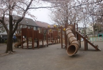 ライオンズマンション中野第二 公園