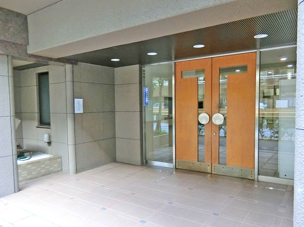 朝日シティパリオ西早稲田館 共用部写真（エントランス）