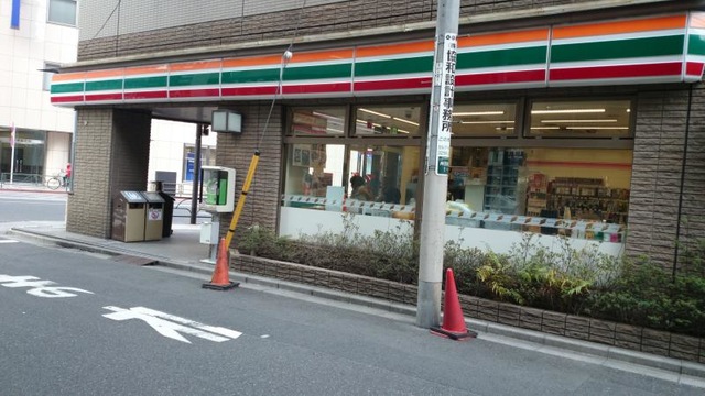 パークリュクス神田多町 コンビニ