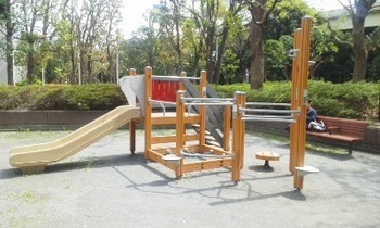 浜松町マンション 公園