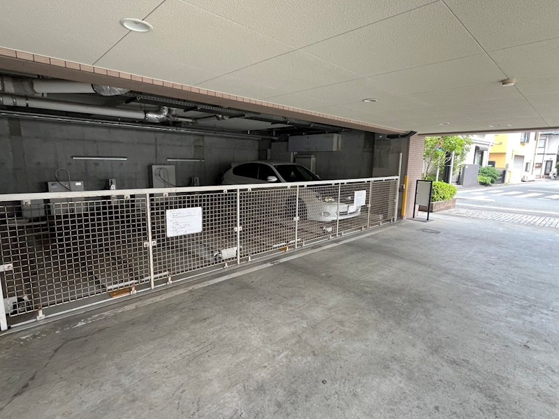 ガーデンホーム鵜の木 共用部写真（駐車場）