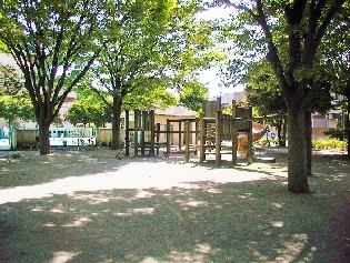 経堂セントラルマンション 公園