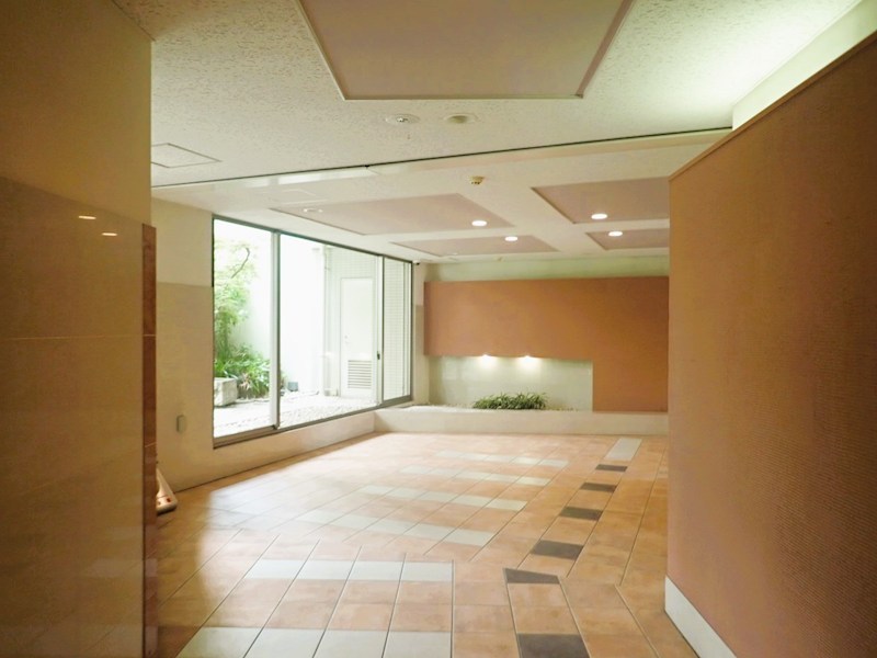 パラッシオ赤塚公園 共用部写真（エントランス）