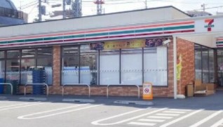 パラッシオ赤塚公園 コンビニ