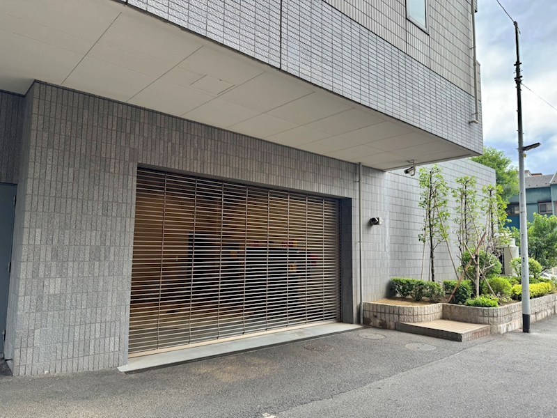 ルクラス本駒込 共用部写真（駐車場）