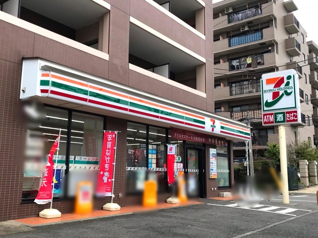 ルイシャトレ新横浜ガーデンスクウェア コンビニ