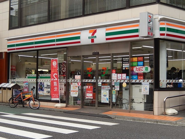 ブランズ神楽坂 コンビニ